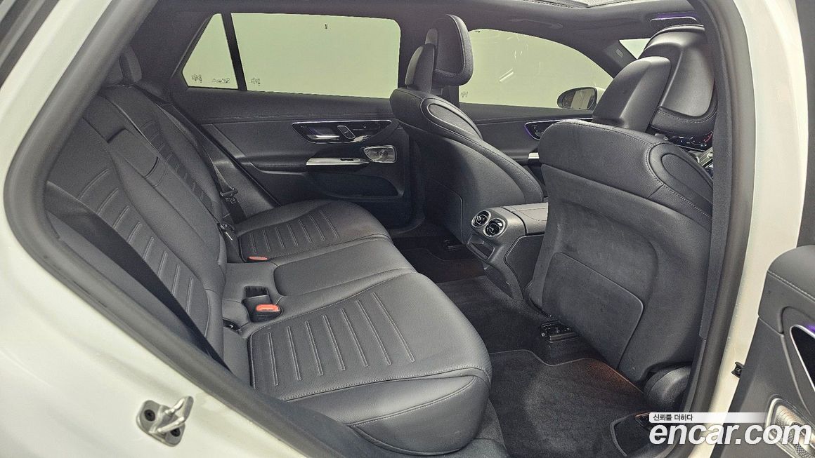 Mercedes-Benz GLC-Class 2024