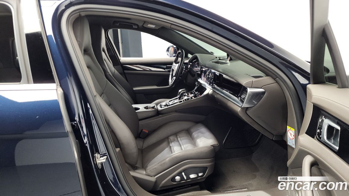 Porsche Panamera 2019