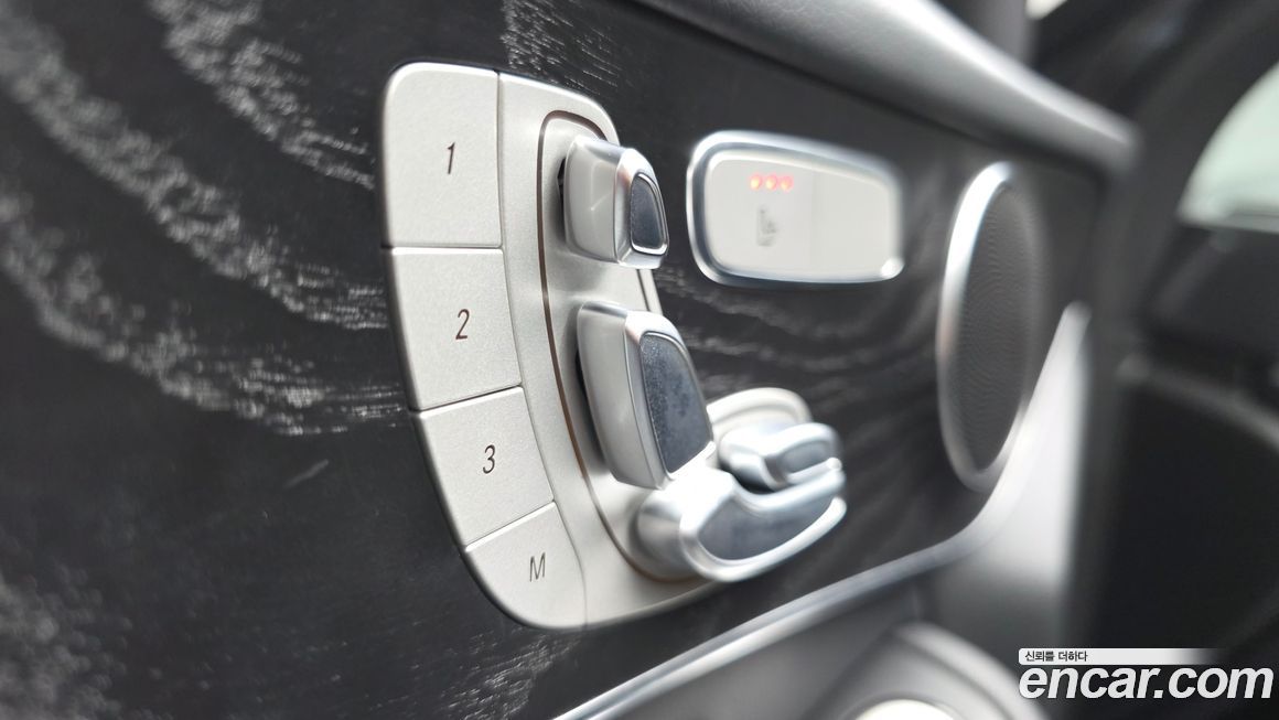 Mercedes-Benz GLC-Class 2019