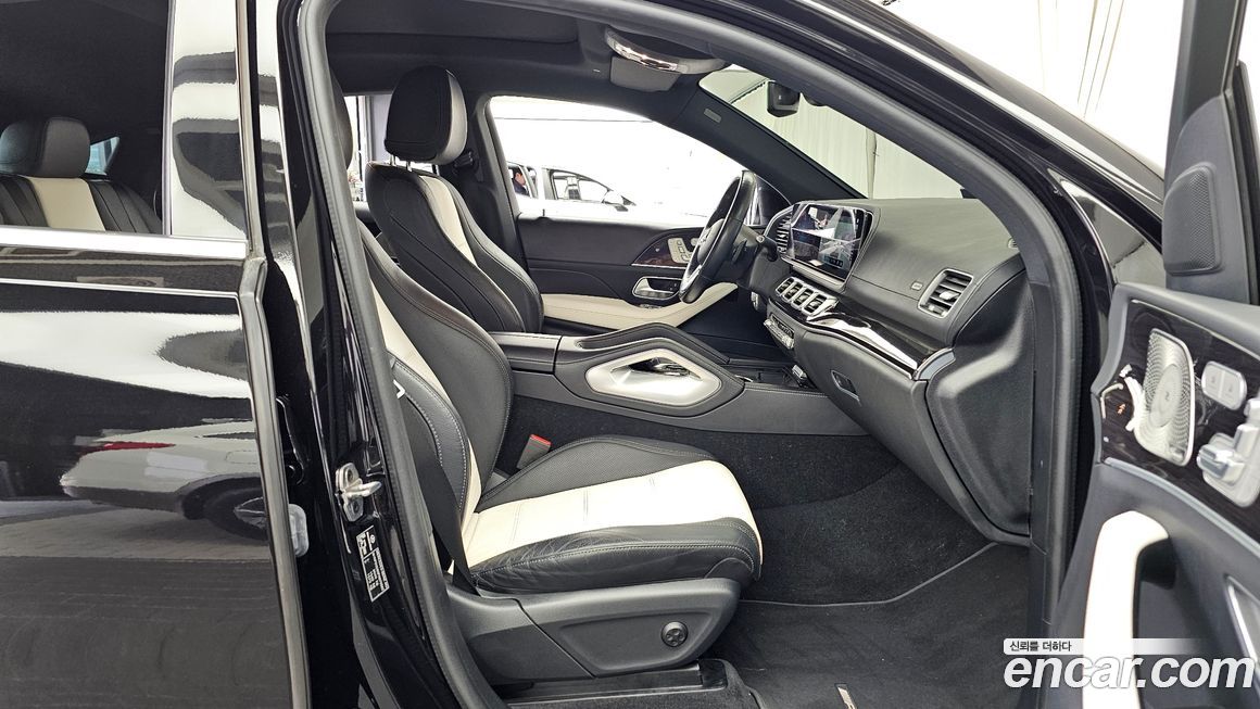 Mercedes-Benz GLE-Class 2023