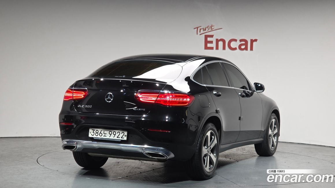Mercedes-Benz GLC-Class 2019