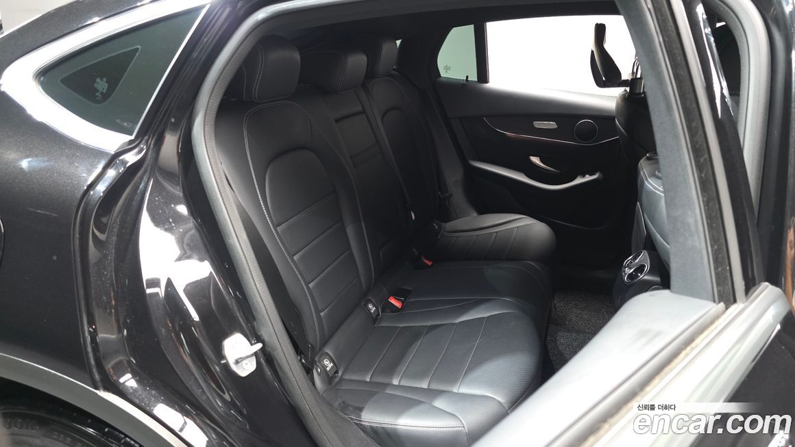 Mercedes-Benz GLC-Class 2019