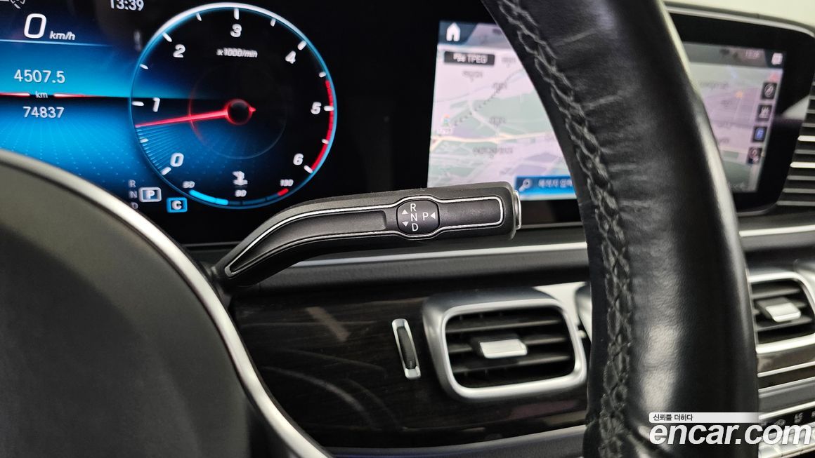 Mercedes-Benz GLE-Class 2023