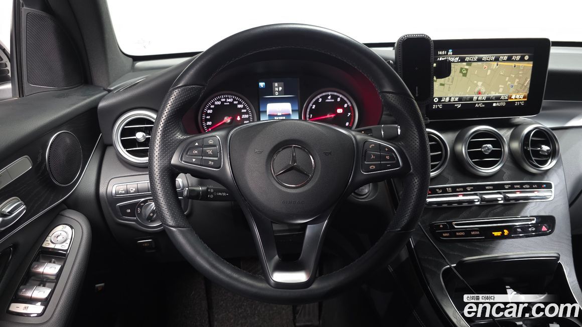 Mercedes-Benz GLC-Class 2019