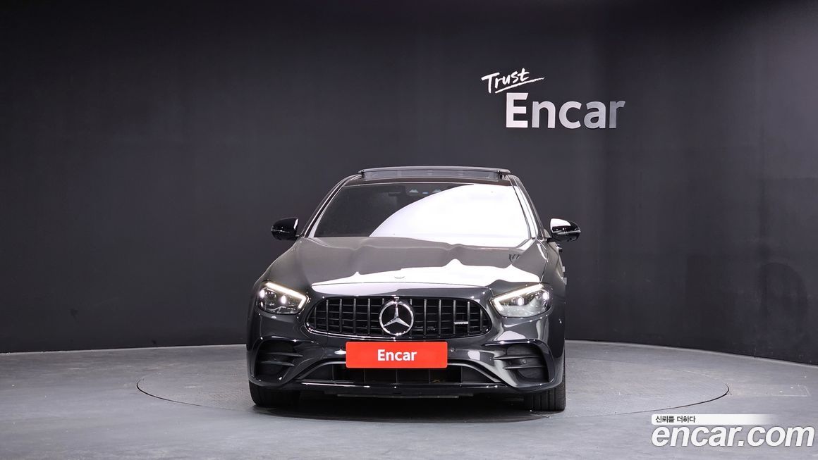 Mercedes-Benz E-Class 2023