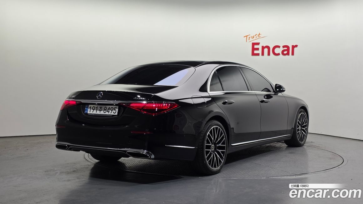 Mercedes-Benz S-Class 2022