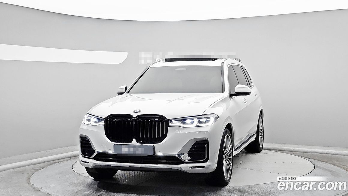 BMW X7 2021