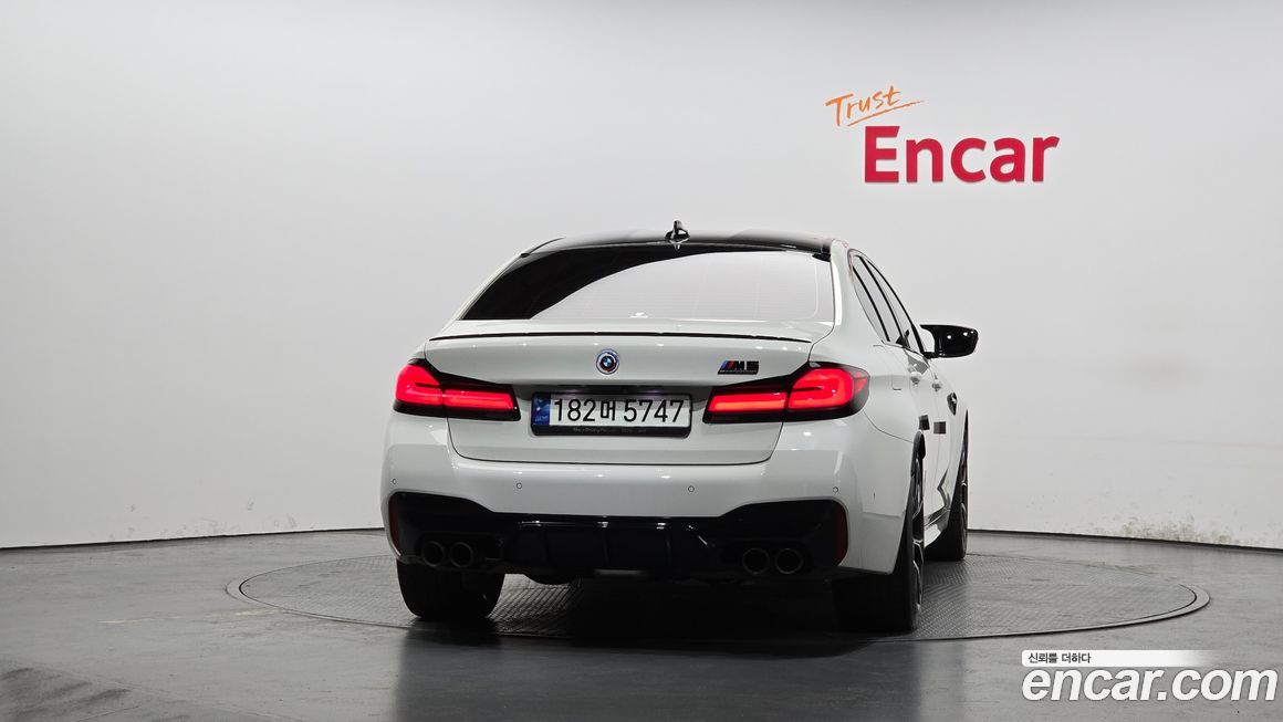 BMW M5 2023