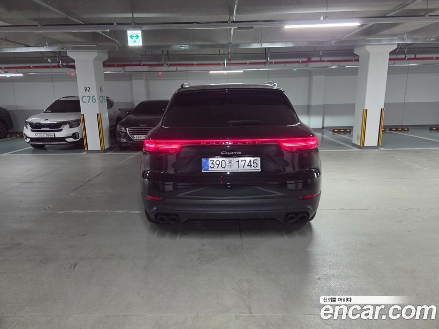 Porsche Cayenne 2019