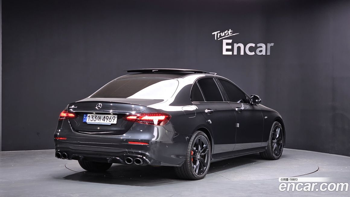 Mercedes-Benz E-Class 2023