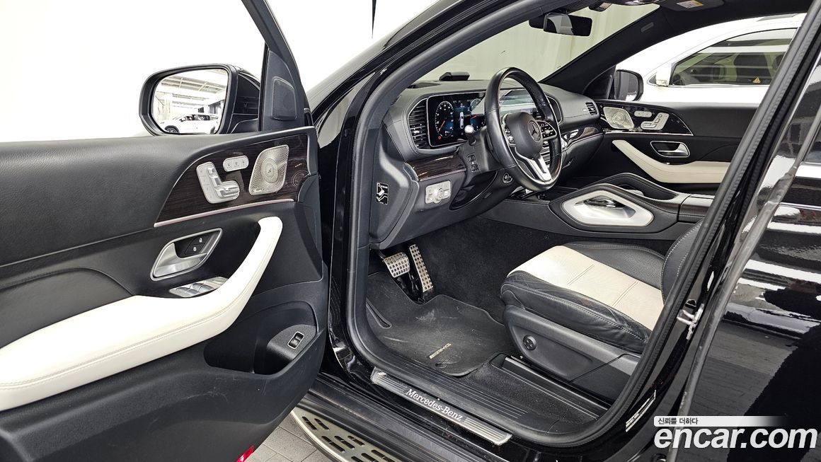 Mercedes-Benz GLE-Class 2023