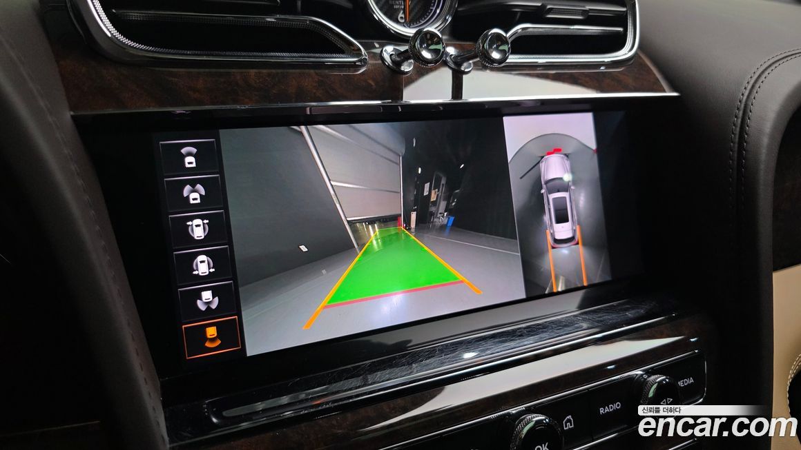 Bentley Bentayga 2022