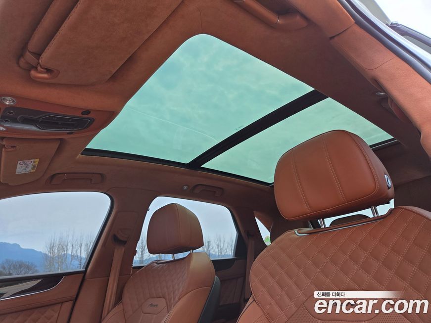 Bentley Bentayga 2023