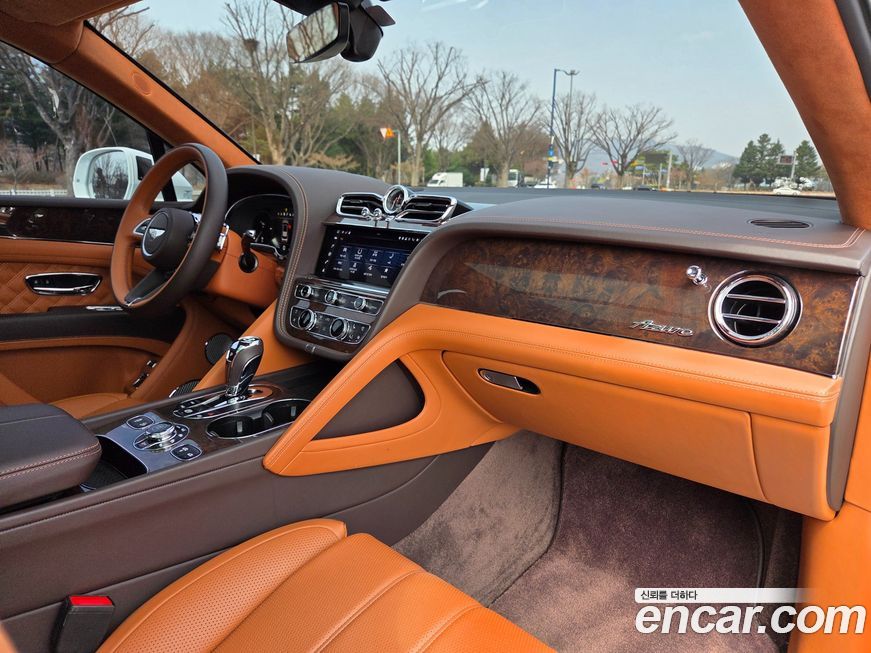 Bentley Bentayga 2023