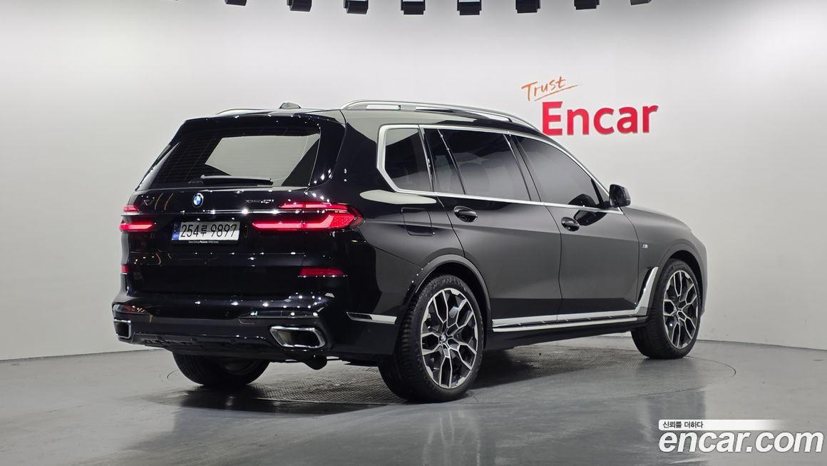 BMW X7 2024