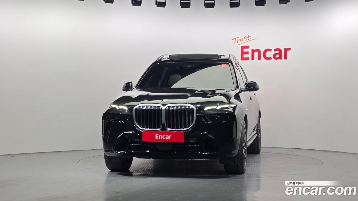 BMW X7 2024