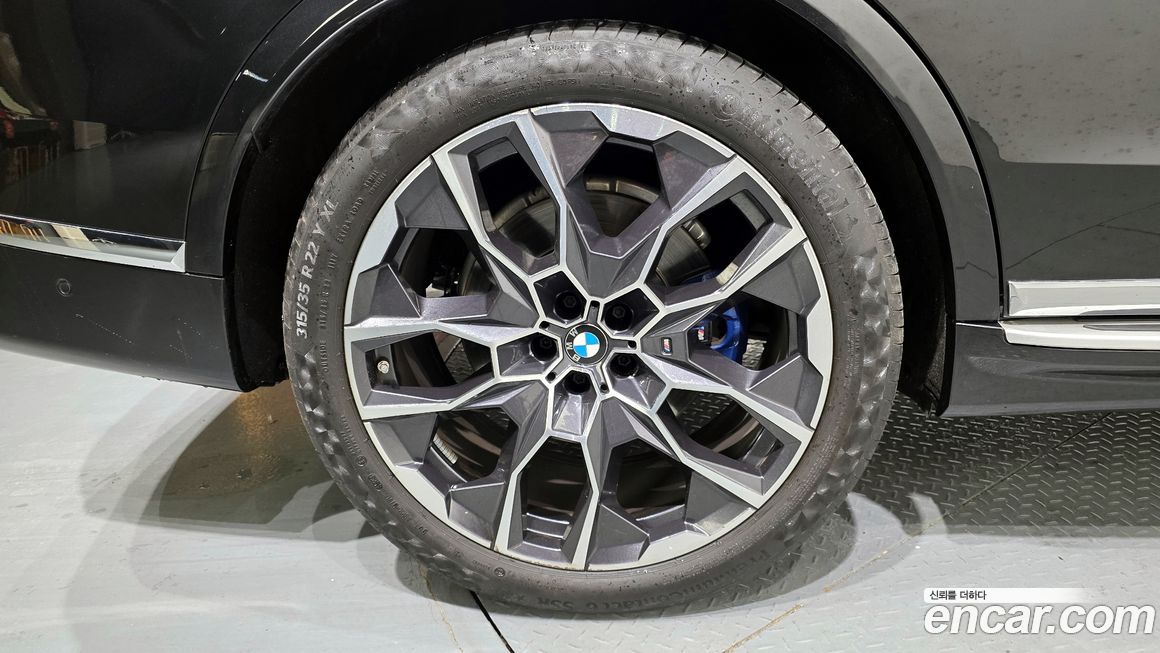 BMW X7 2024