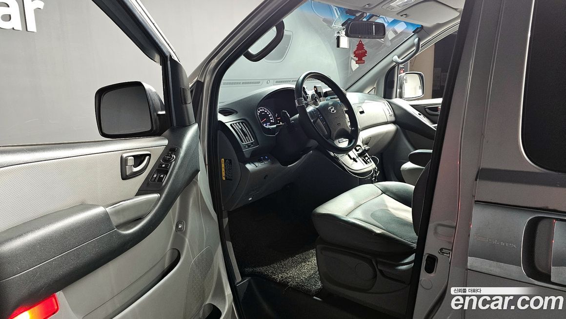Hyundai Starex 2016