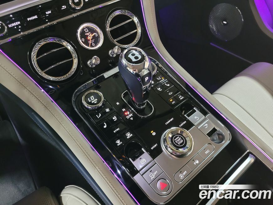 Bentley Continental 2021