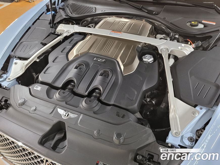 Bentley Continental 2021