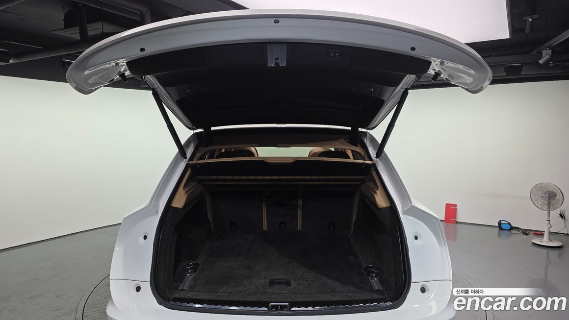 Bentley Bentayga 2022