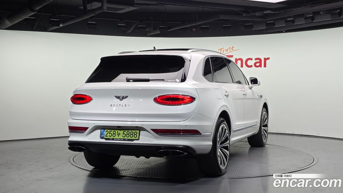 Bentley Bentayga 2022