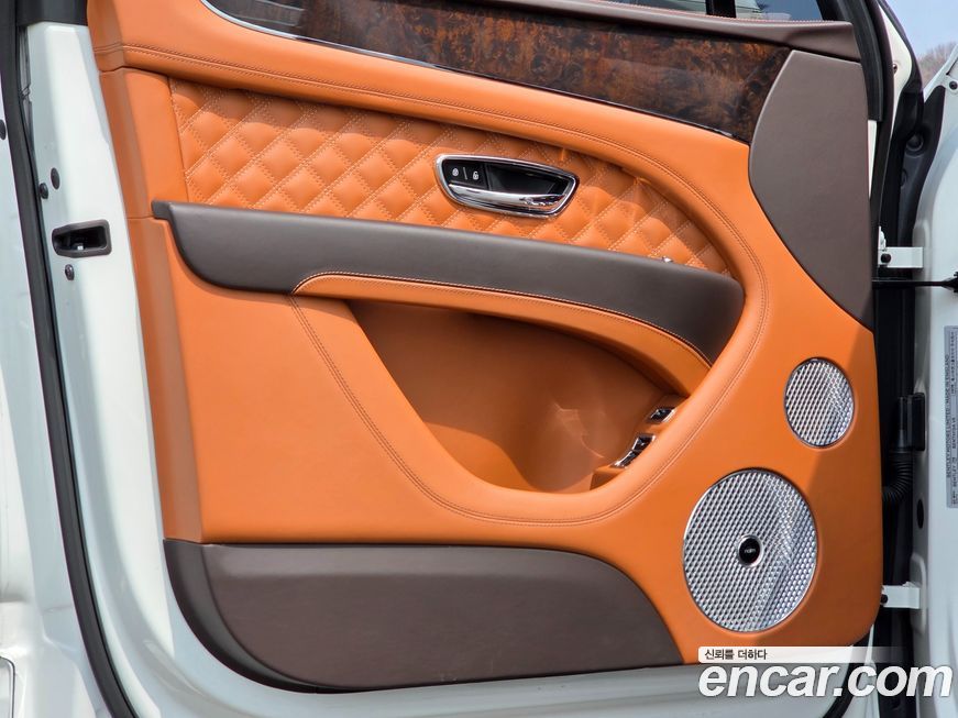 Bentley Bentayga 2023