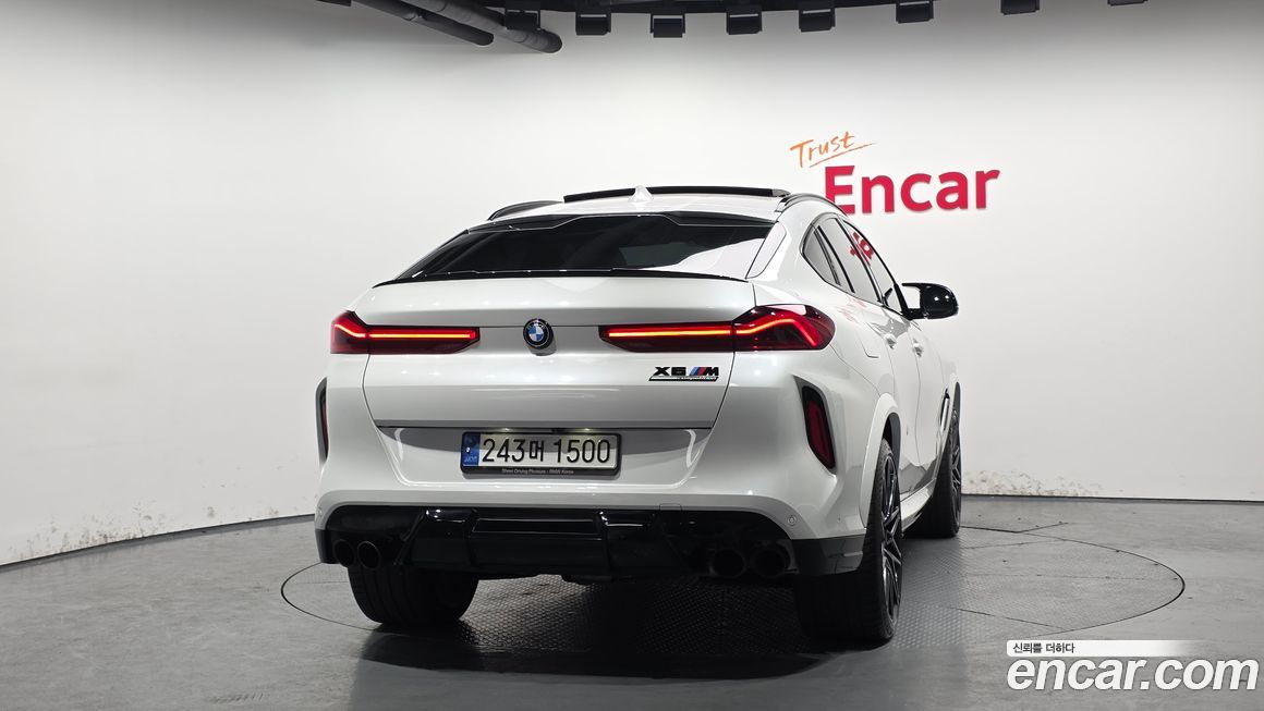 BMW X6M 2022
