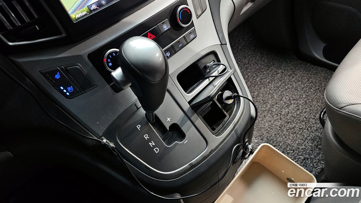 Hyundai Starex 2016