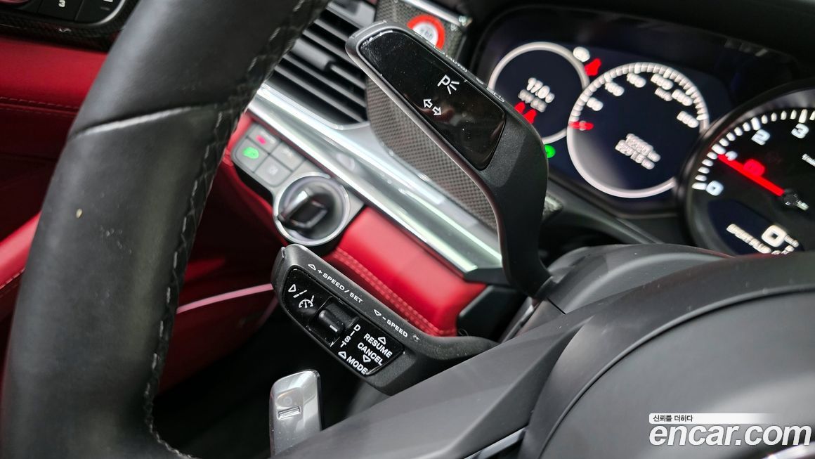 Porsche Panamera 2023