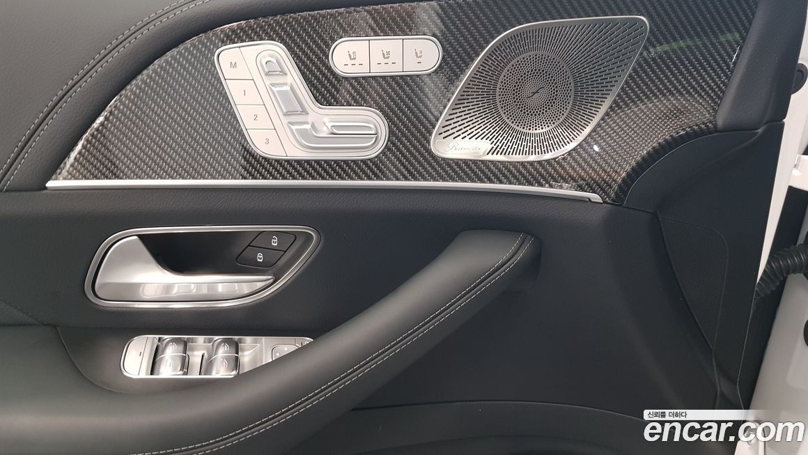 Mercedes-Benz GLE-Class 2026