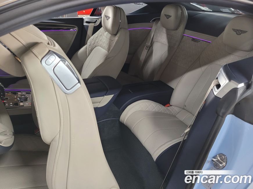 Bentley Continental 2021