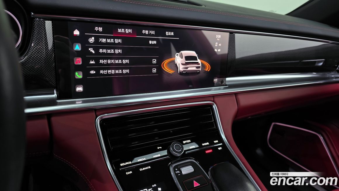 Porsche Panamera 2023