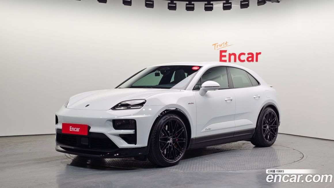 Porsche Macan 2025