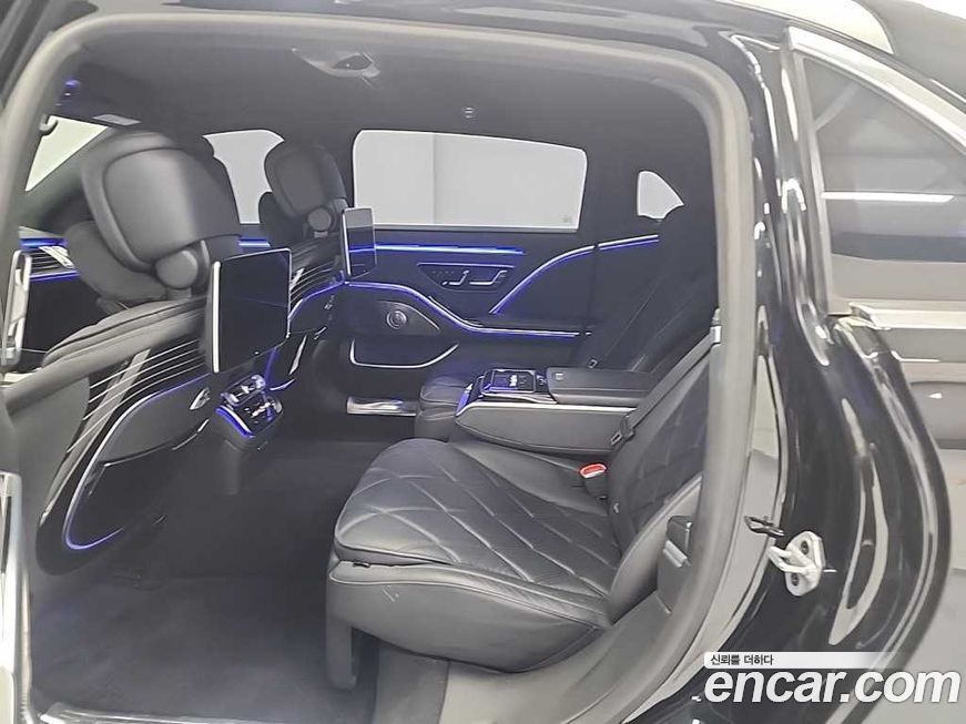 Mercedes-Benz S-Class 2022