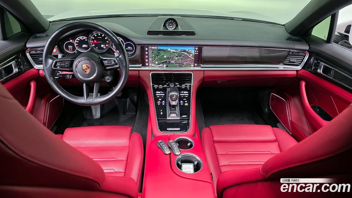 Porsche Panamera 2023