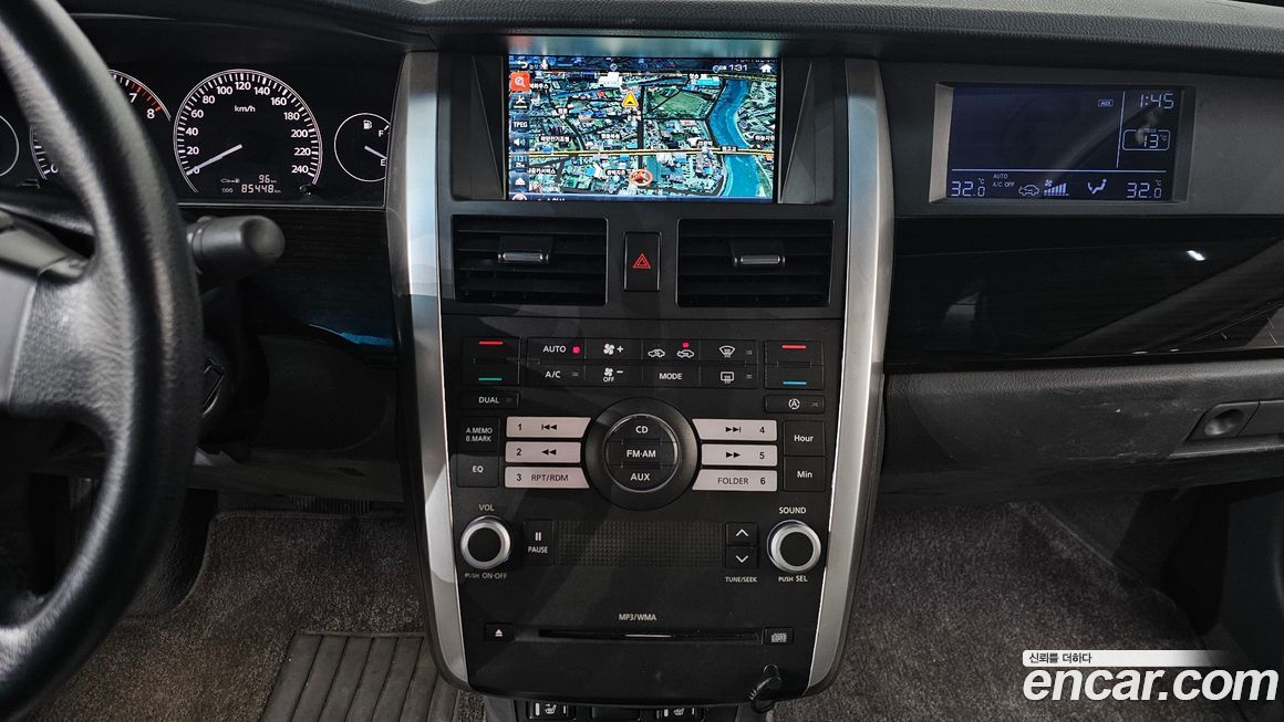 Renault-KoreaSamsung SM7 2009