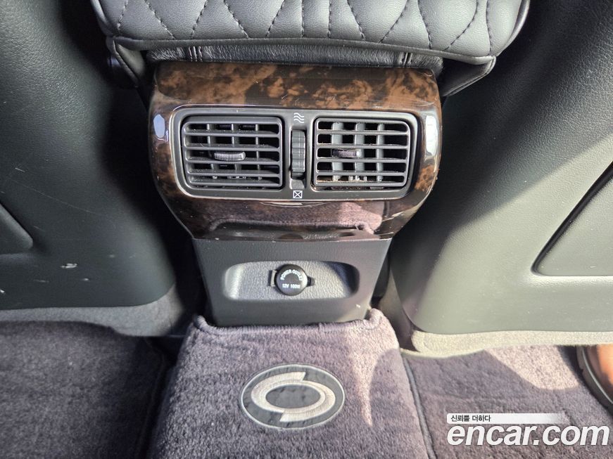 Renault-KoreaSamsung SM7 2009