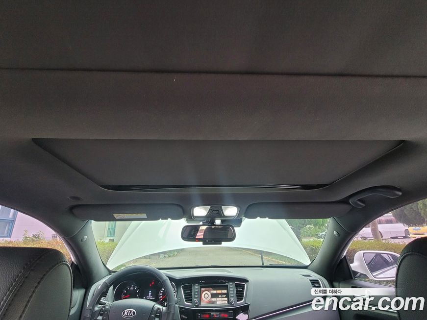 Kia K7 2011