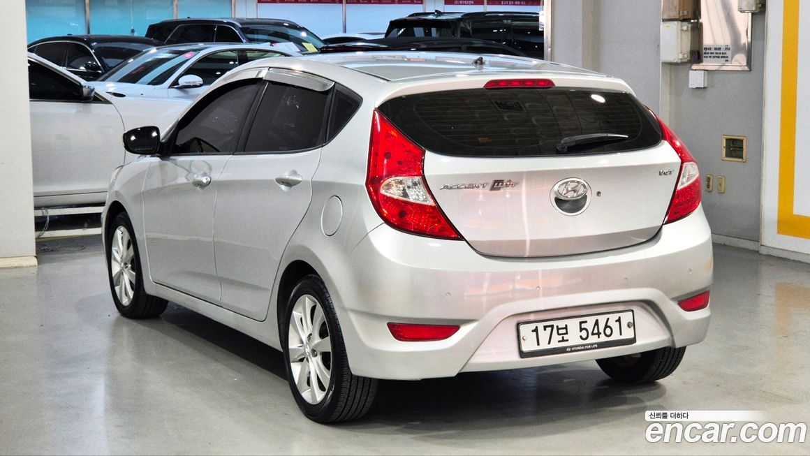 Hyundai Accent 2012