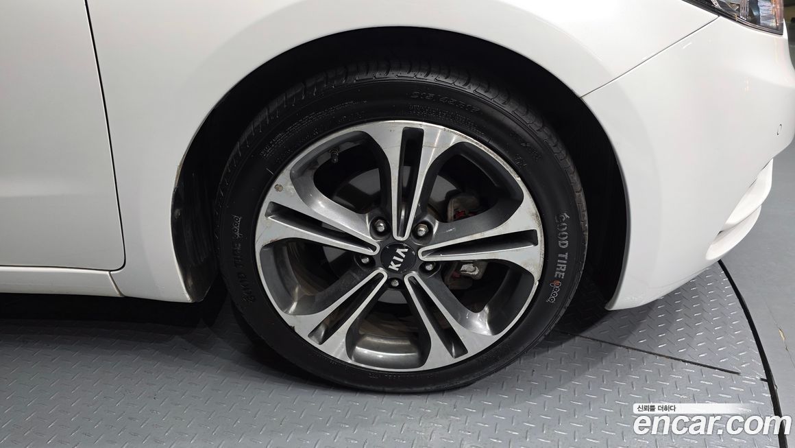 Kia K3 2013