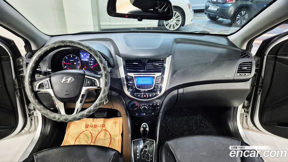 Hyundai Accent 2012