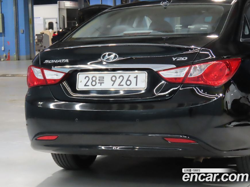 Hyundai Sonata 2010
