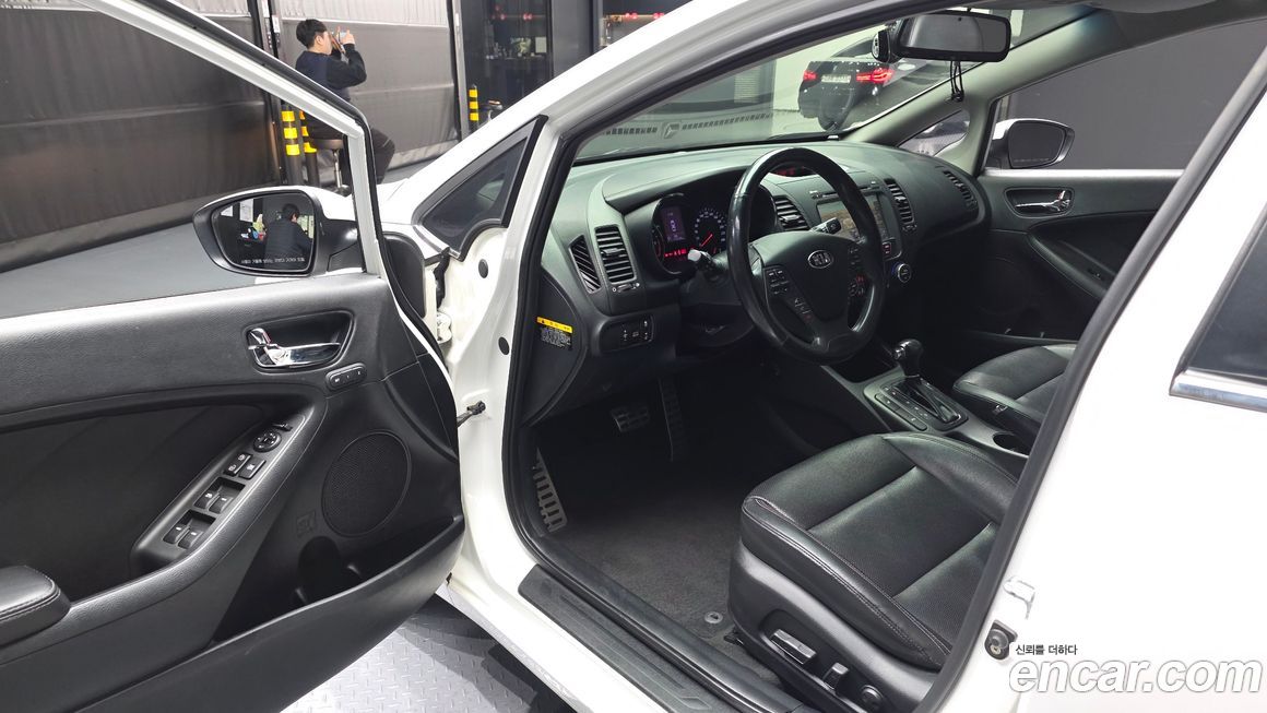 Kia K3 2013