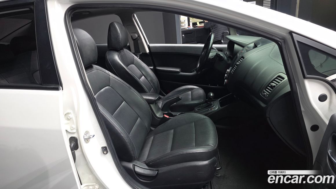 Kia K3 2013