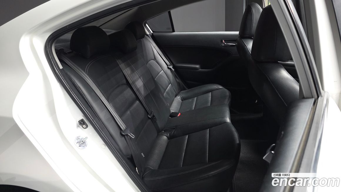 Kia K3 2013