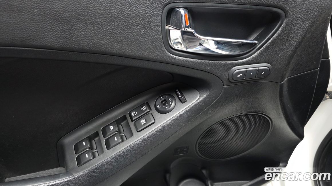 Kia K3 2013