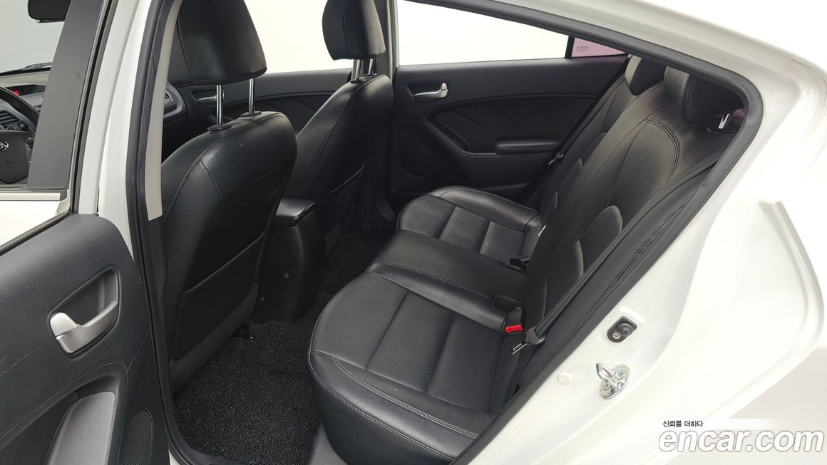 Kia K3 2013