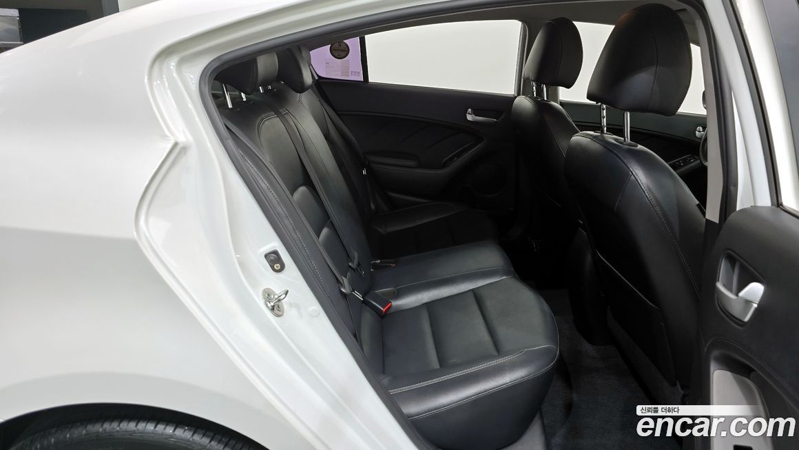 Kia K3 2013