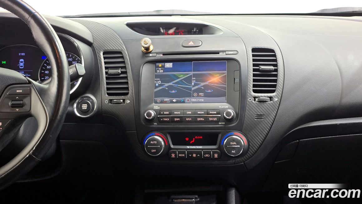 Kia K3 2013